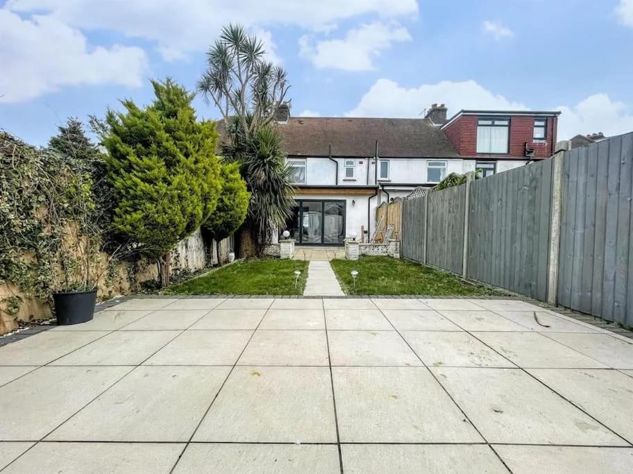 Beautiful Bright Three Bedroom House In Brighton And Hove With Free Parking Exterior foto